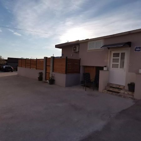 Pop Holiday House Zadar Eksteriør billede